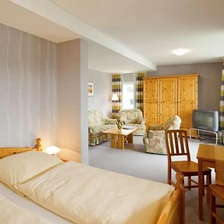 Plusnaturhotel Direkt Am Ederseeufer Waldhotel Wiesemann Und Ferienapartments 3* Waldeck (Hessen)