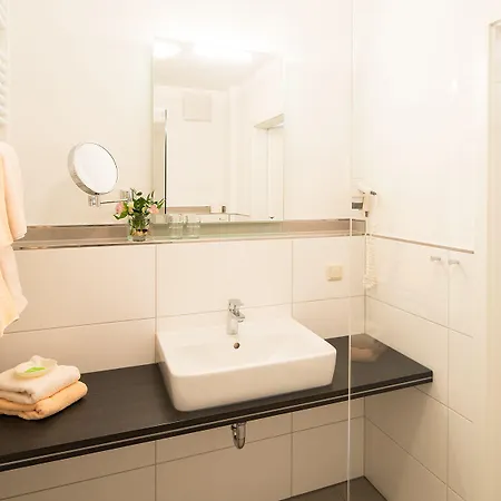 Plusnaturhotel Direkt Am Ederseeufer Waldhotel Wiesemann Und Ferienapartments 3* Вальдек