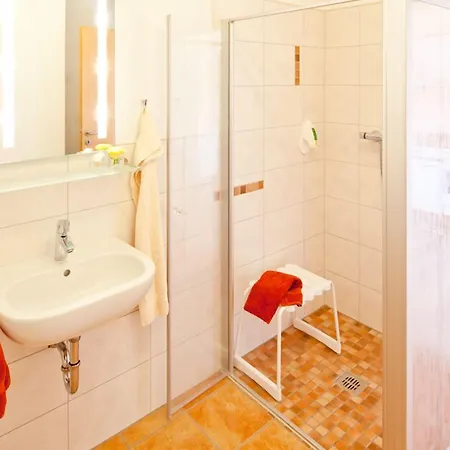 Plusnaturhotel Direkt Am Ederseeufer Waldhotel Wiesemann Und Ferienapartments Отель 3*