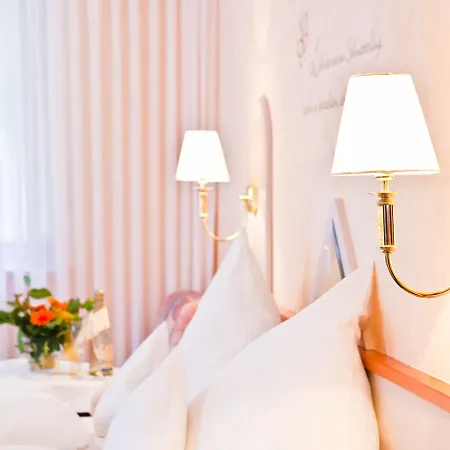 Plusnaturhotel Direkt Am Ederseeufer Waldhotel Wiesemann Und Ferienapartments 3*